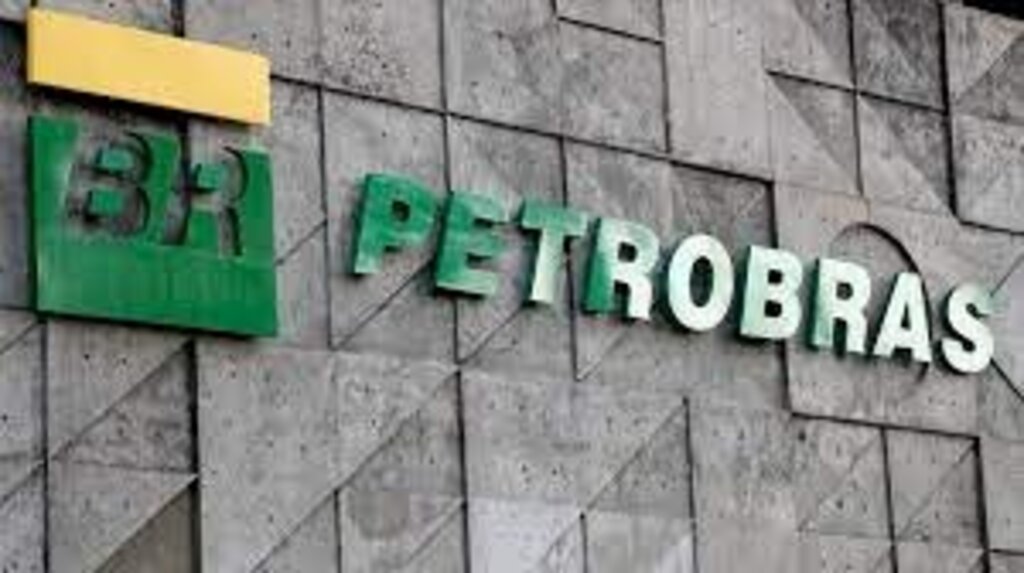 Troca de comando da Petrobras pode levar até 9 dias