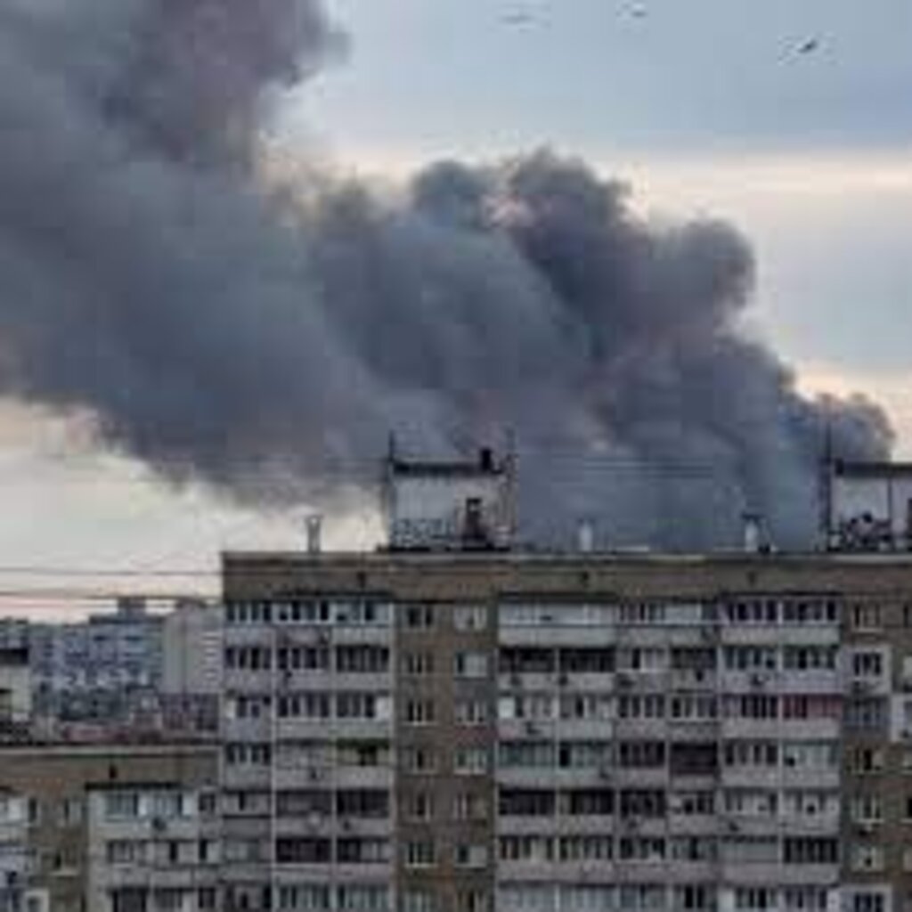 Russia bombardeia Kiev pela 1ª vez desde abril enquanto a batalha continua no leste