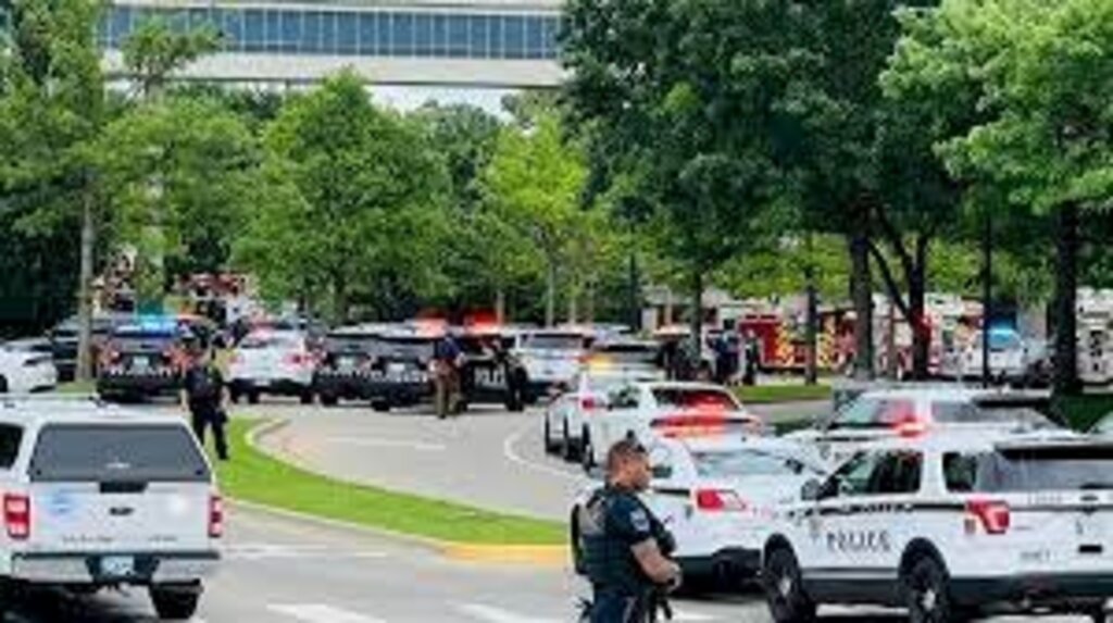 Atirador invade hospital nos EUA e deixa pessoas mortas e feridas