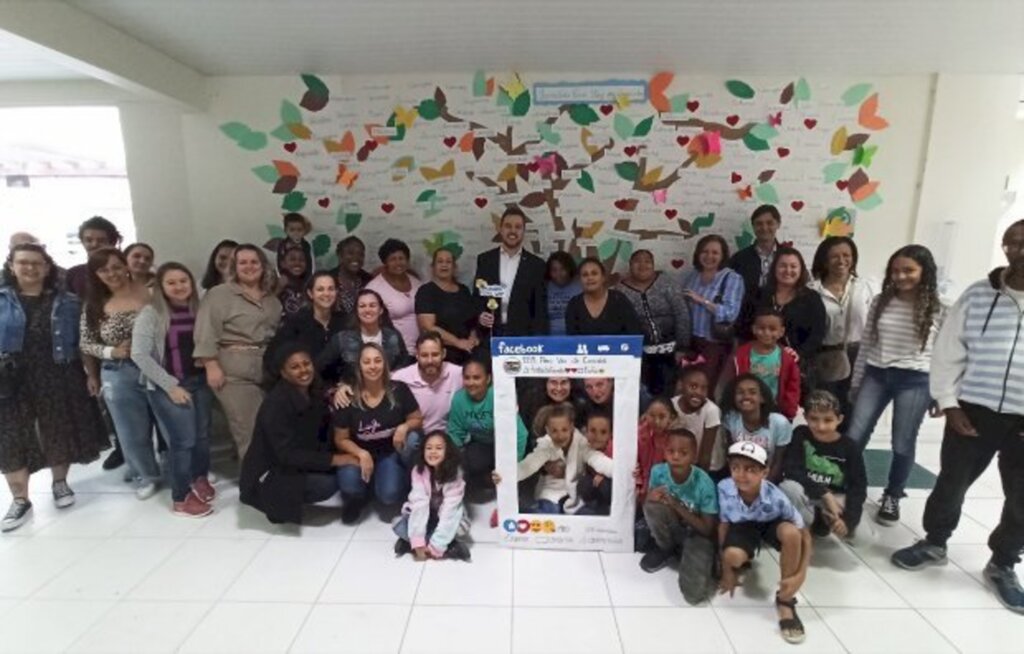 Dia da Família na Escola reúne pais e alunos em diversas atividades em toda Santa Catarina