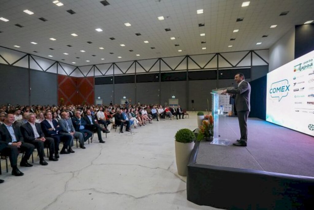 Governador participa da abertura do Meeting Comex 2022 em Joinville