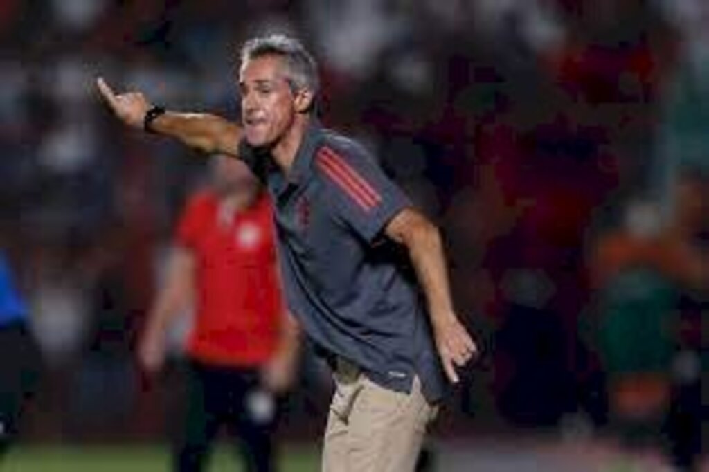 Paulo Sousa lamenta empate do Flamengo na estreia do Brasileirão: 'Fomos muito superiores ao Atlético'