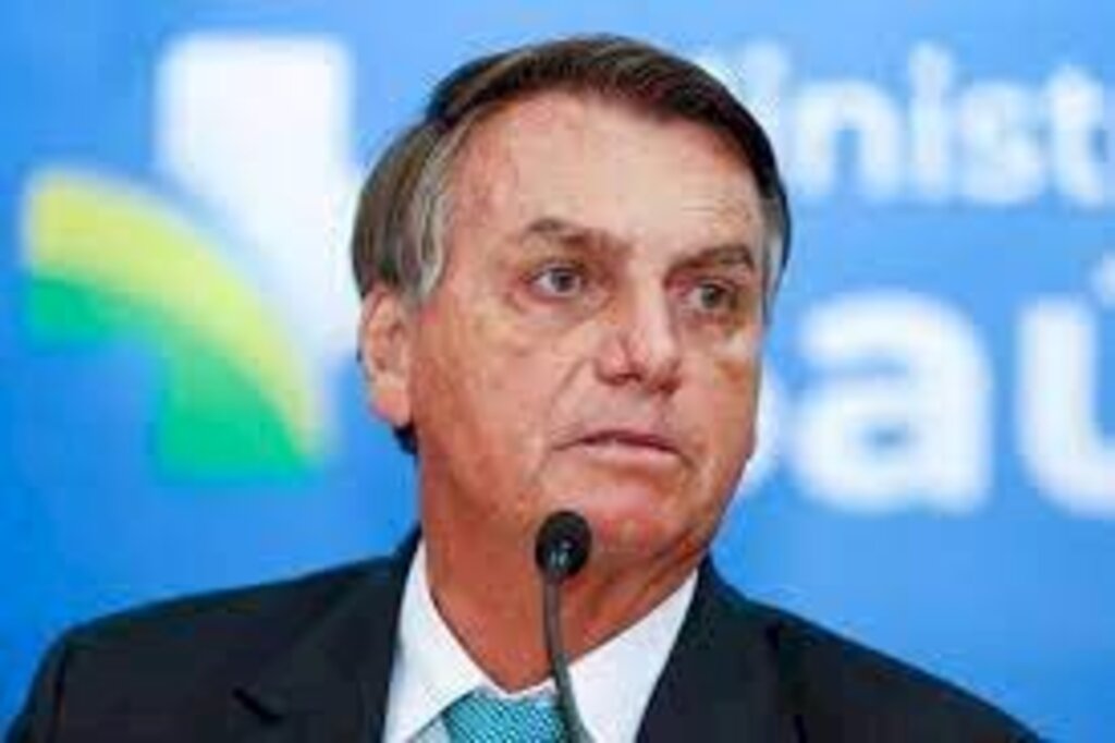 Jair Bolsonaro dá entrada em hospital em Brasília após desconforto