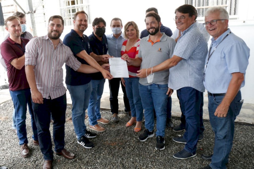 Prefeitura de Joinville entrega Ordem de Serviço para reforma da UBSF Willy Schossland