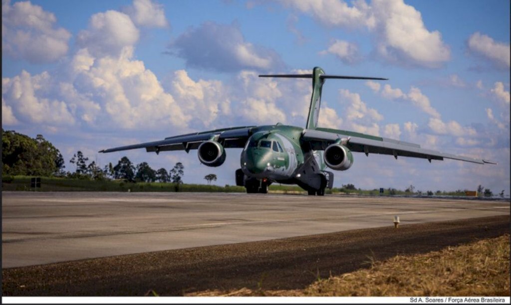 Avião da FAB decola para buscar refugiados da Ucrânia