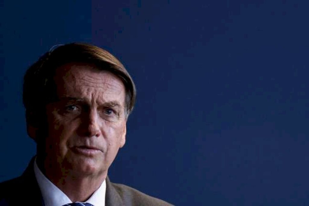 Bolsonaro diz que está 'empenhado' para proteger brasileiros