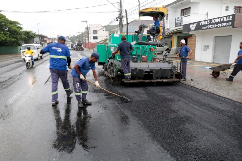 Prefeitura faz obras e implementa melhorias em ruas do bairro Guanabara