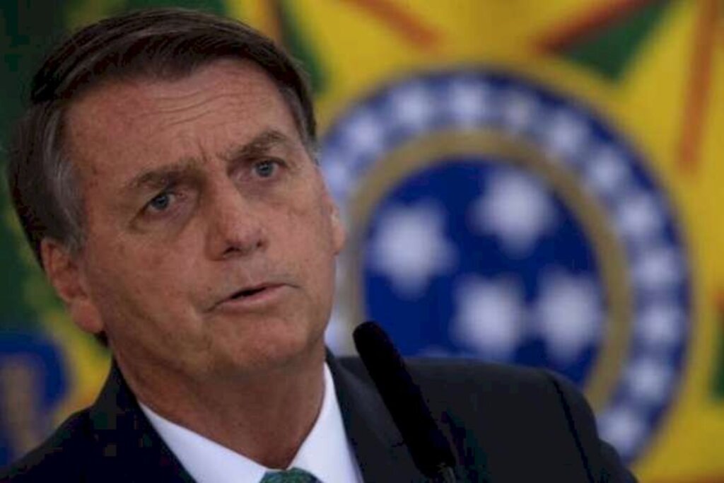 Bolsonaro vai à Rússia em meio ao risco de guerra na Ucrânia