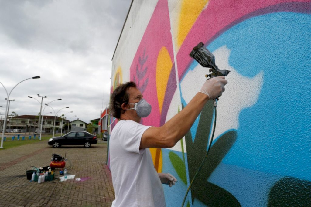 CEU Aventureiro recebe mural com 100 metros quadrados