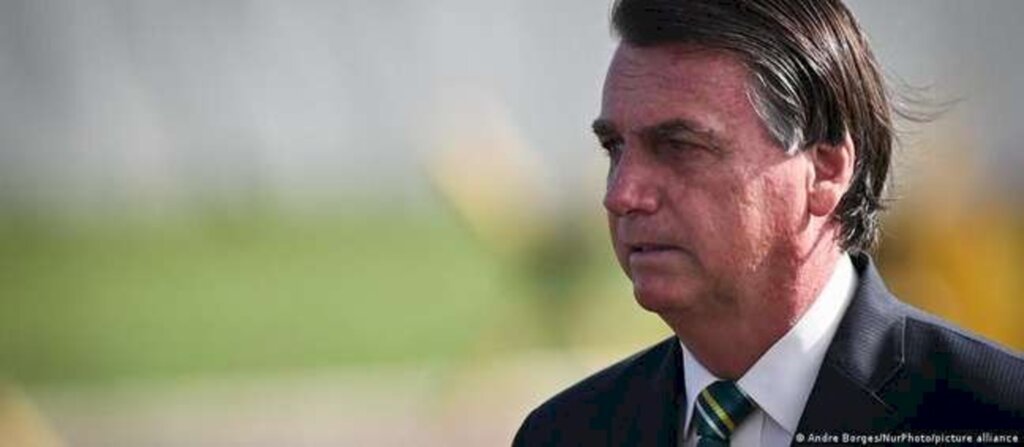 Bolsonaro ignora risco de conflito e irá à Rússia