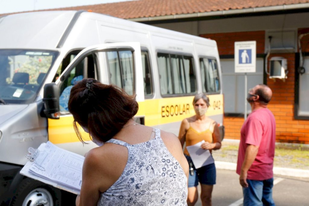 Vistoria em vans de transporte escolar devem ser feitas até o fim do mês