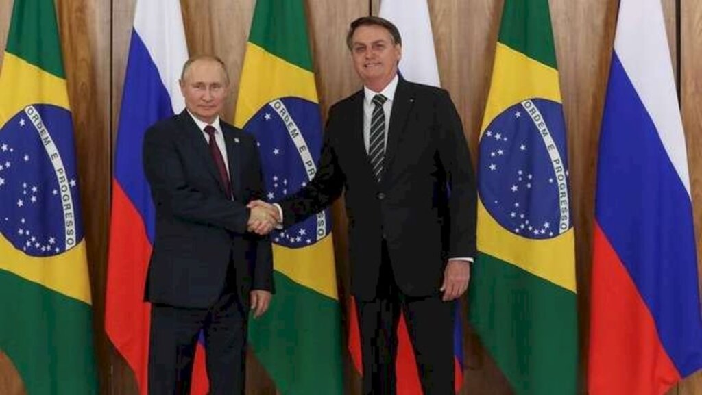 Terra - Bolsonaro e Putin já se encontraram anteriormente em novembro de 2019. Reencontro deve acontecer em fevereiro