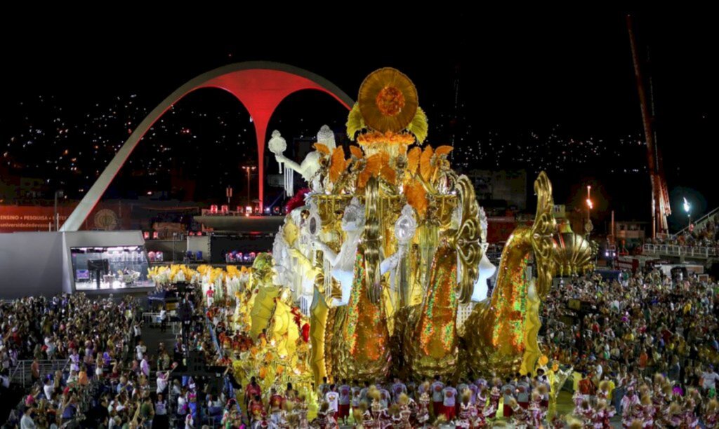 Rio e São Paulo adiam desfile de carnaval para feriado de Tiradentes