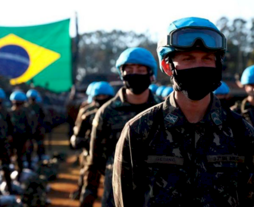 Exército do Brasil determina que militares se vacinem