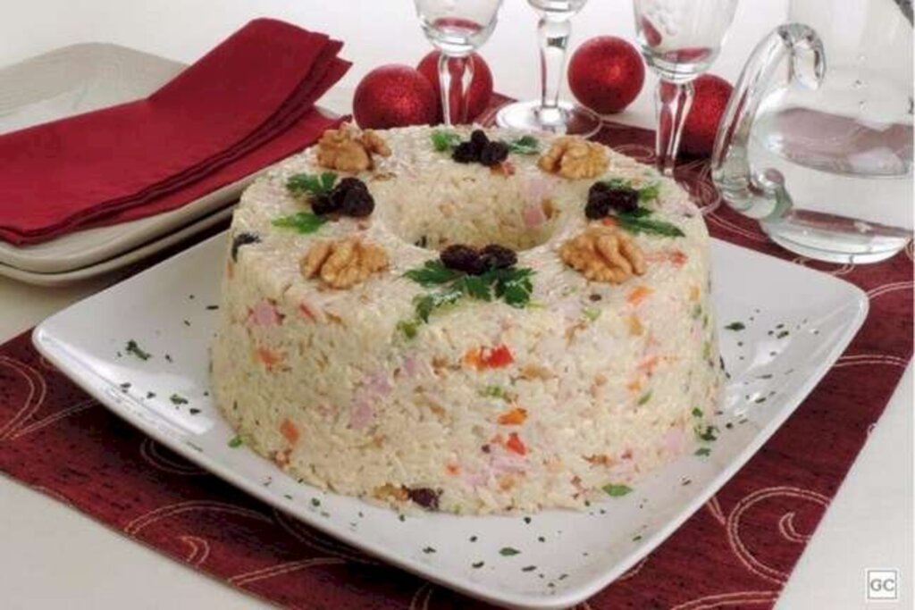 Arroz à grega de Natal para uma ceia fácil e deliciosa