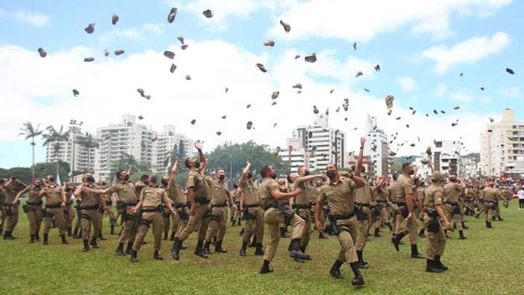 PMSC forma 531 novos policiais