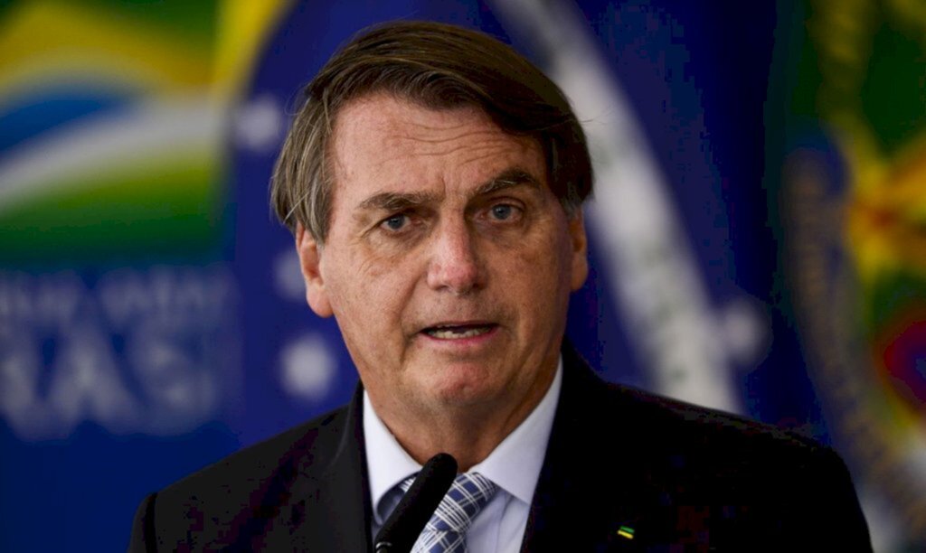 PF intima Bolsonaro a depor sobre vazamento de ataque ao TSE