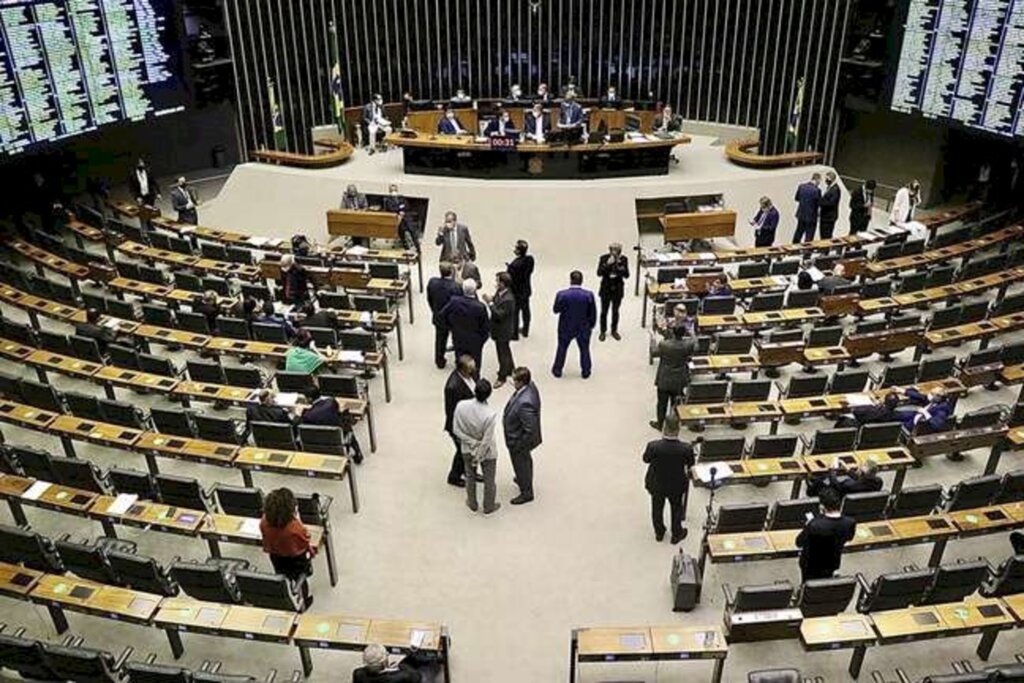 Rosa Weber recua e libera emendas do relator no Orçamento