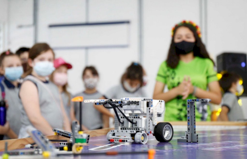 Campeonato de Robótica Joinvilense premia alunos da Rede Municipal de Ensino