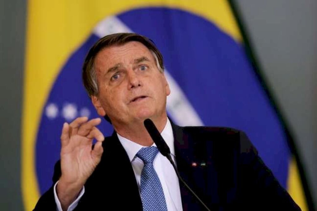 'Por mim, não teria Carnaval', diz Bolsonaro sobre 2022