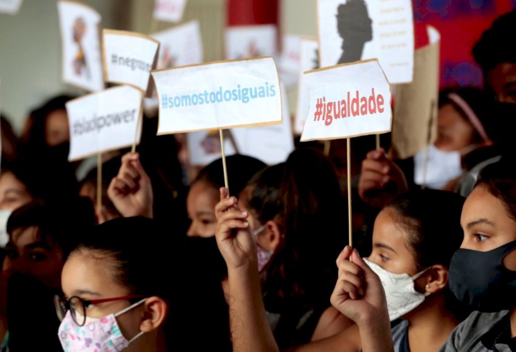 Escolas da Rede Municipal de Joinville fazem ações para marcar Dia da Consciência Negra