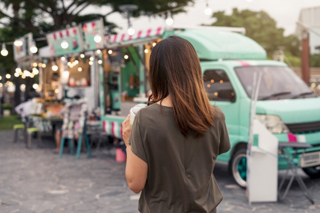 Vereadores aprovam simplificação da legislação para food trucks