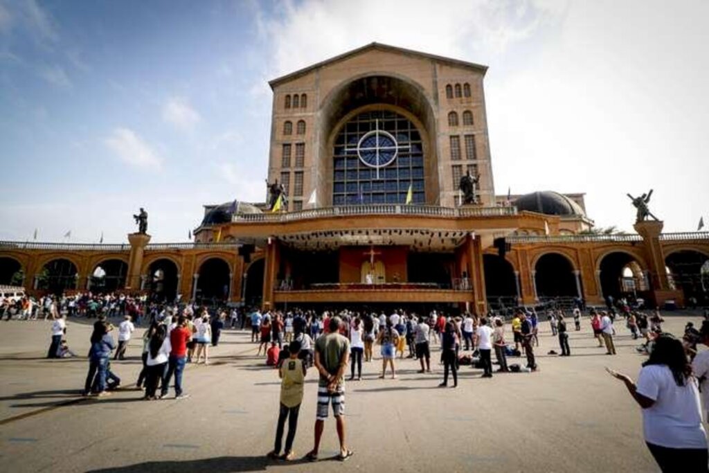 Comerciantes de Aparecida não estão animados com o feriado