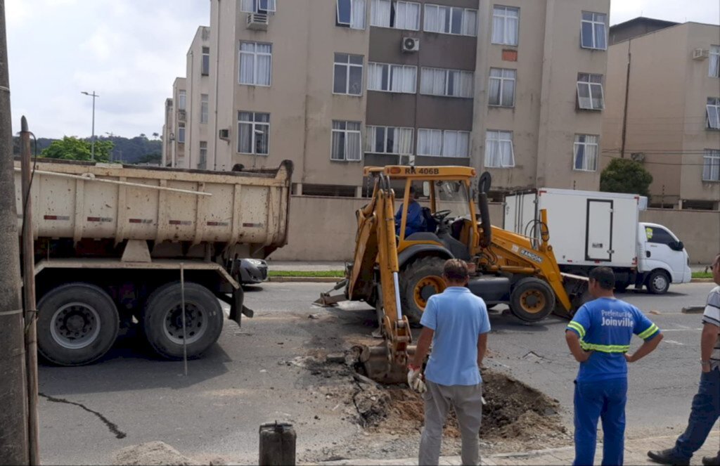 Rua Inácio Bastos precisará ser totalmente interditada durante a tarde desta segunda