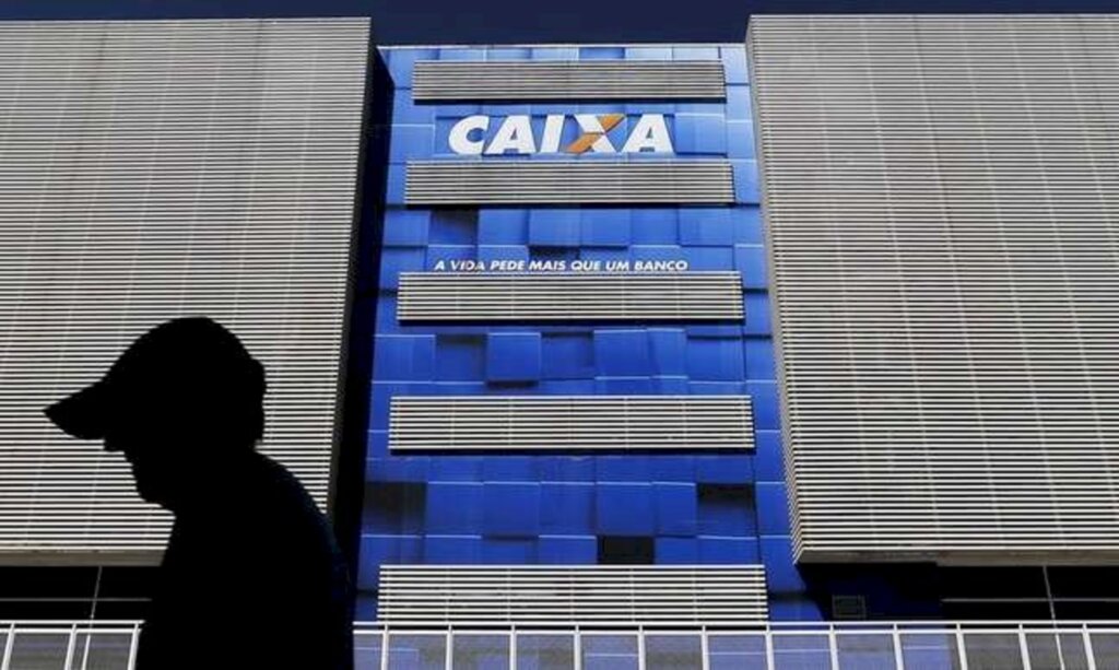 Caixa lança empréstimo via celular de até R$ 1 mil