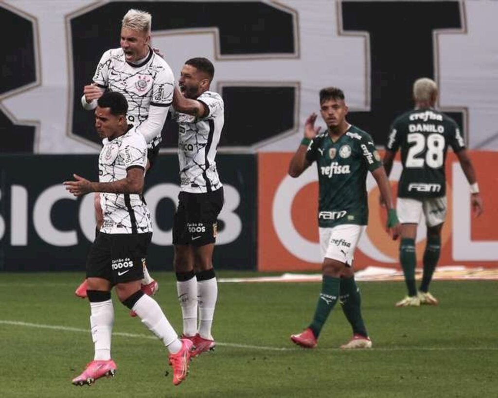 Corinthians vence o Palmeiras