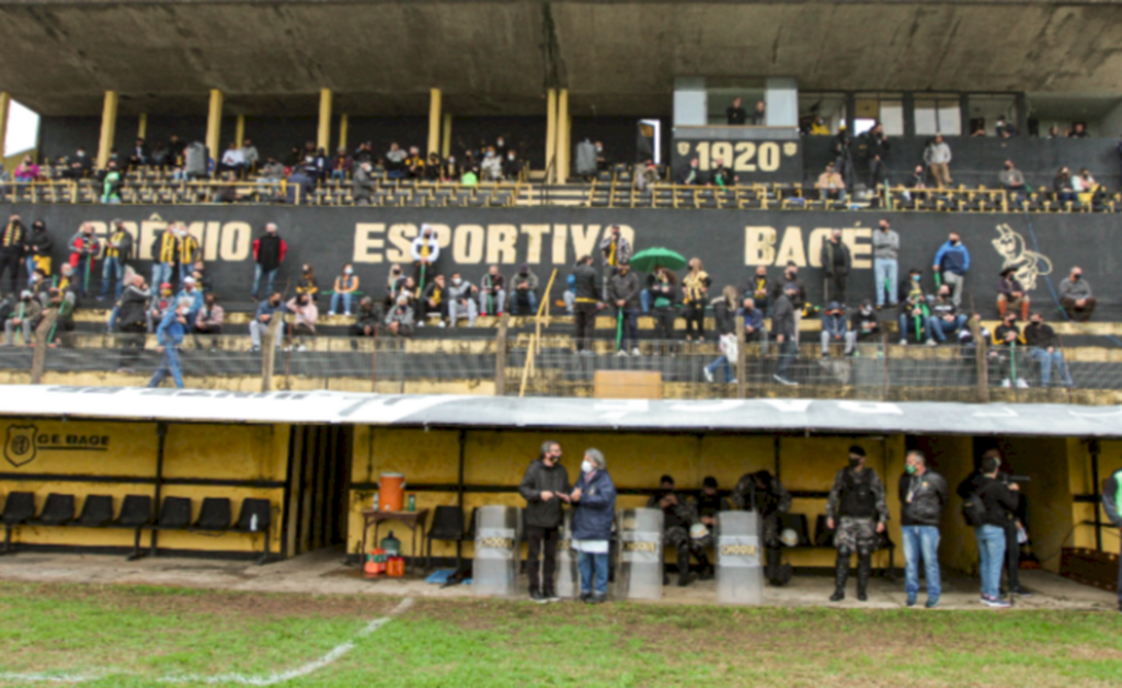 Matheus Pé/FGF - Clássico de Bagé marcou a volta de público no RS no último domingo (5)