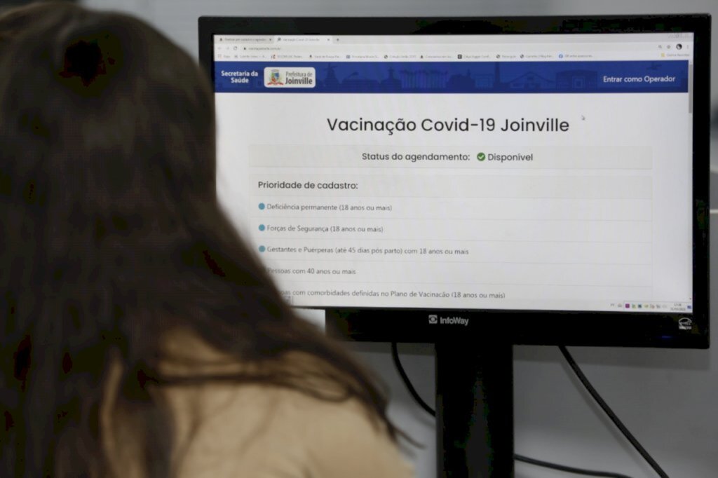 Joinville disponibiliza reagendamento on-line para pessoas com segunda dose atrasada