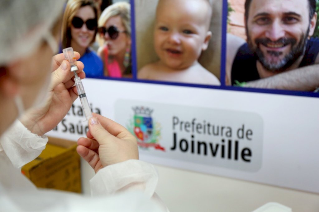 Joinville avança na vacinação com 15 mil doses