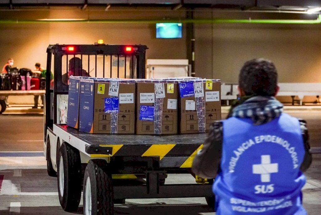 SC recebe mais 156 mil doses de vacina contra a Covid nesta sexta