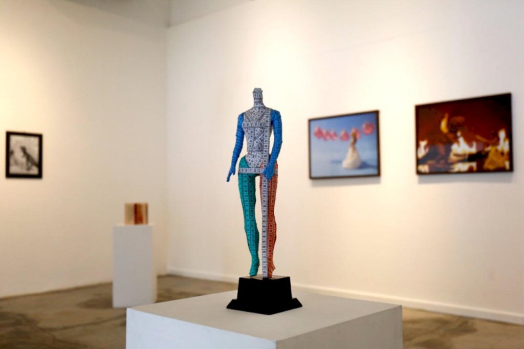 Exposição Frente às Regras está aberta para visitação