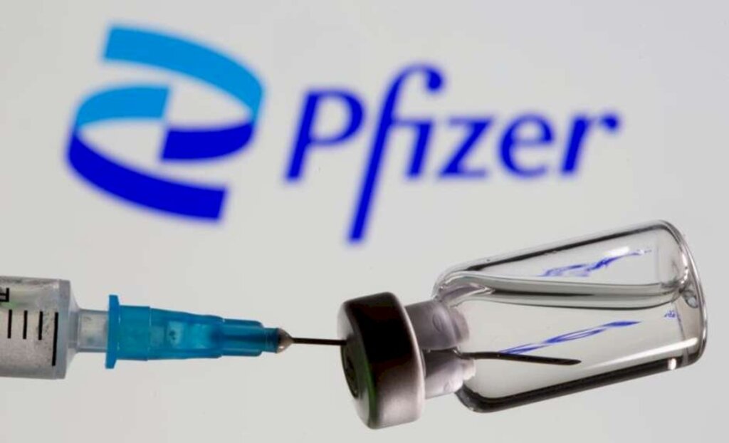 Saúde reduz intervalo entre doses da Pfizer para 21 dias