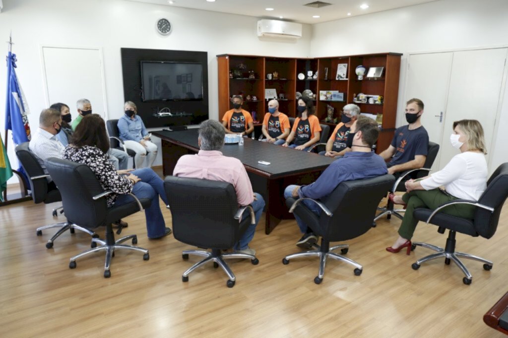 Representantes de Joinville nas Paralimpíadas de Tóquio são recebidos na Prefeitura