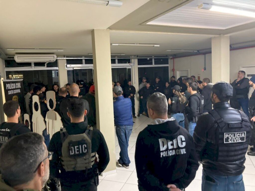 Polícia Civil cumpre 11 mandados durante operação contra jogo do bicho em cidades do Sul