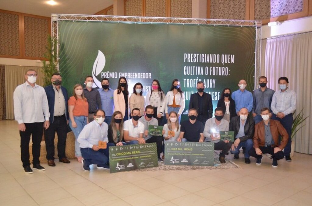 Cooperitaipu é destaque no Prêmio Empreendedor Rural Cooperativista - Troféu Aury Luiz Bodanese