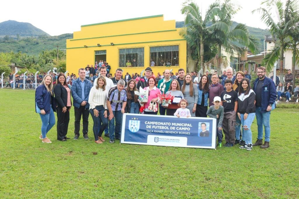 BONS JOGOS MARCAM O INÍCIO DO CAMPEONATO MUNICIPAL DE FUTEBOL DE CAMPO EM MORRINHOS DO SUL