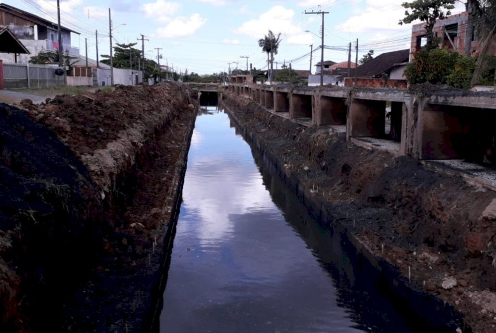 Subprefeitura faz obras de prevenção à enchentes no Boa Vista