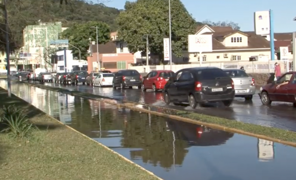 Defesa Civil alerta para possibilidade de alagamento causado pela maré alta