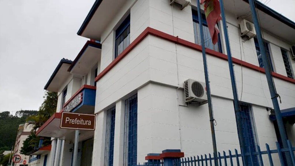 PUBLICAÇÃO REDEFINE PRAZOS PARA PROCESSO SELETIVO DA PREFEITURA DE PIRATUBA