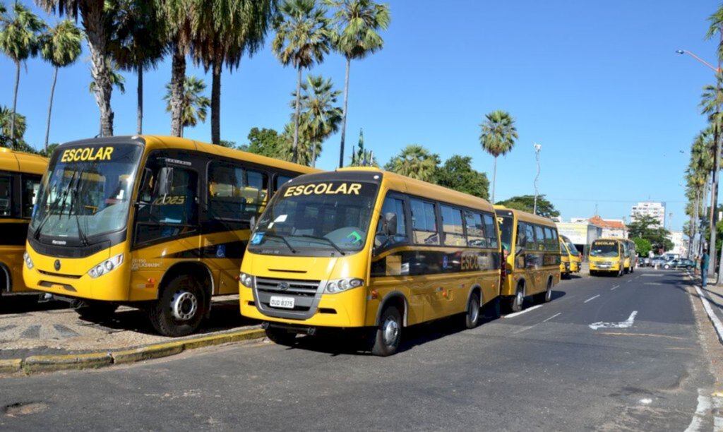 Câmara aprova uso do transporte escolar por profissionais da saúde