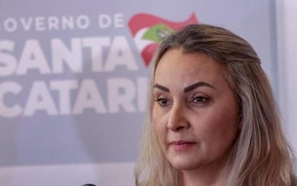 Daniela Reinehr assume governo de SC no pior momento da pandemia