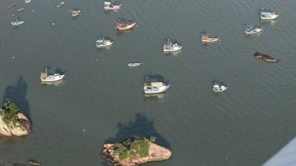 Polícia Militar realiza fiscalização aérea ao período de defeso do camarão