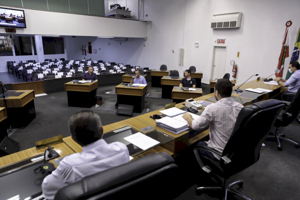 Empreiteira que abandonou obra do Rio Mathias não comparece à CPI