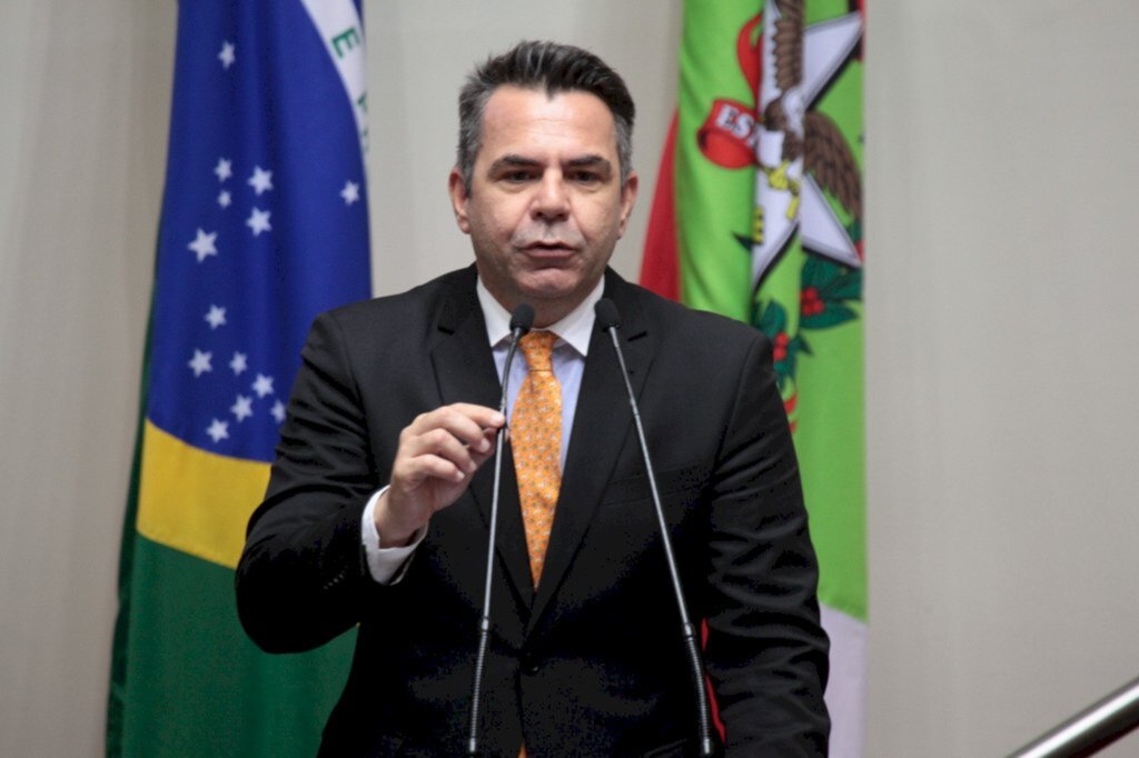 Alesc - Deputado Luiz Fernando Vampiro