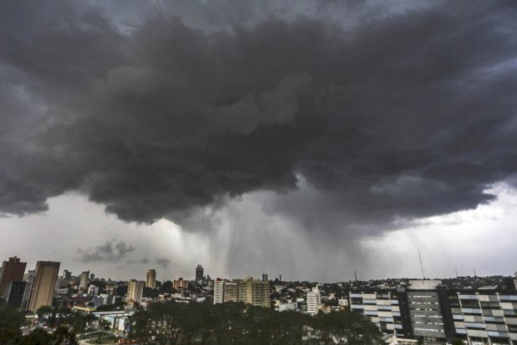 Risco de temporais no fim de semana em Joinville