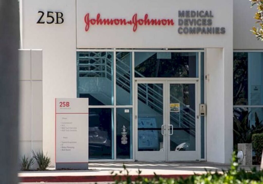 Johnson & Johnson apresenta vacina em dose única contra Covid